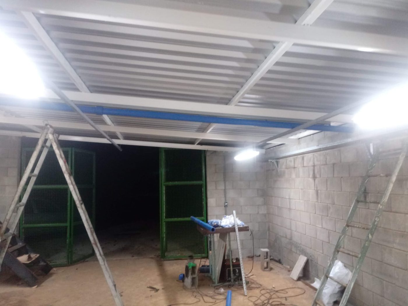 Elétrica e Iluminação Comercial